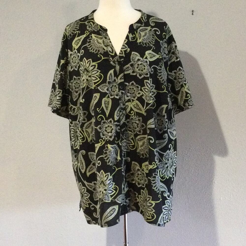 Catherines Black and Green Paisley Women's Side Slit Button Front Top 3X 26/28W
